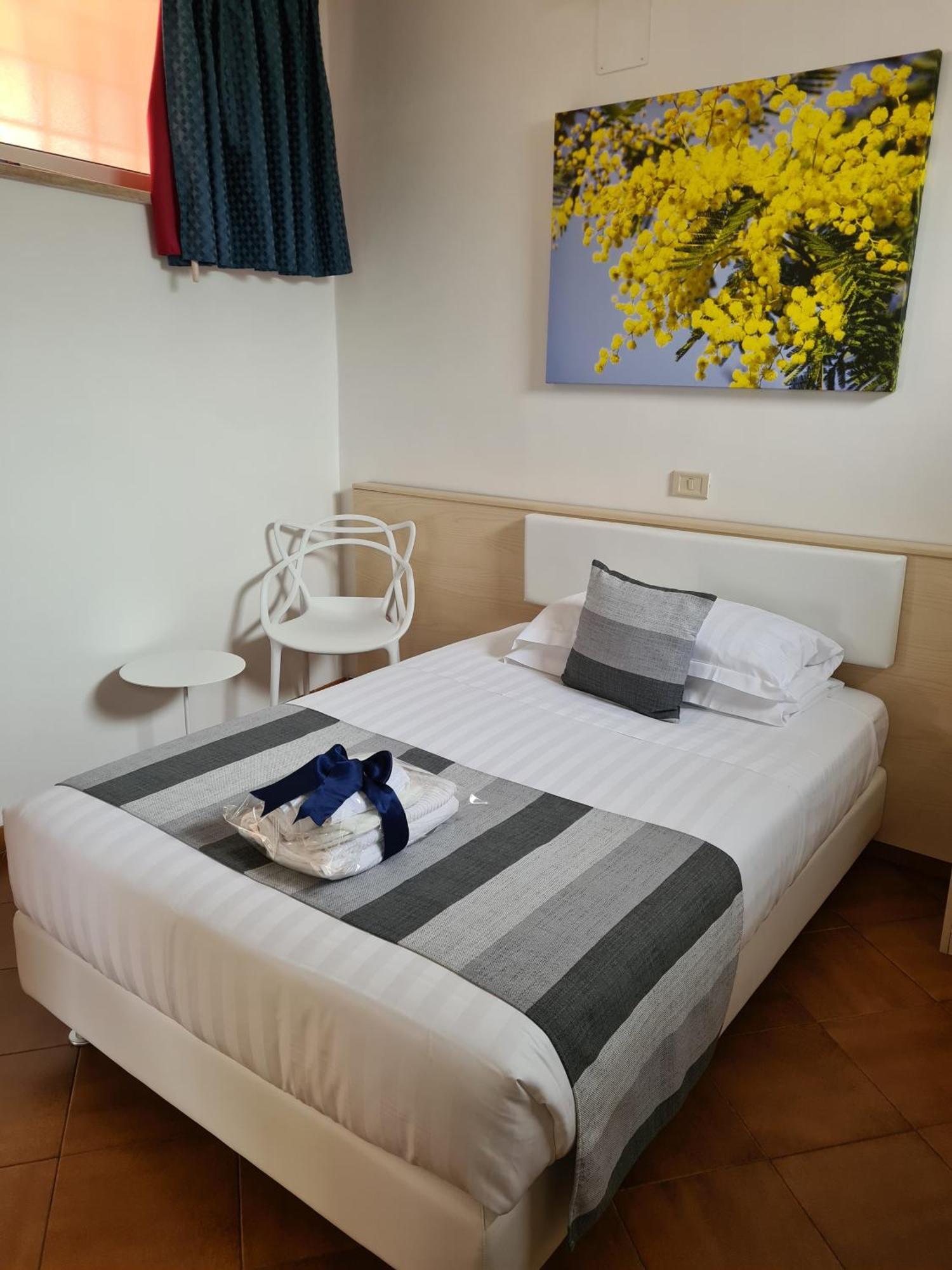Albis Rooms Guest House Fiumicino Exterior foto