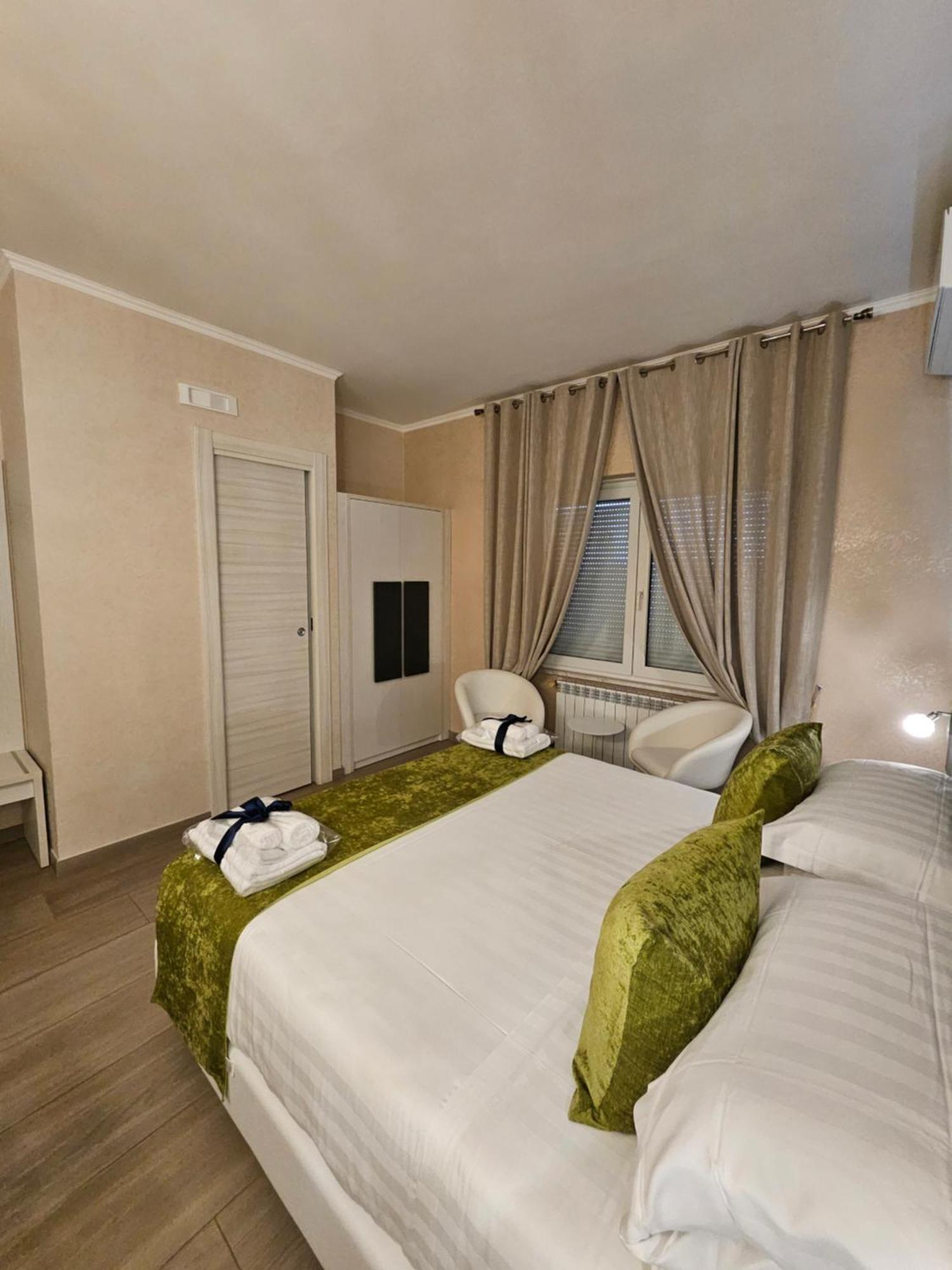 Albis Rooms Guest House Fiumicino Exterior foto