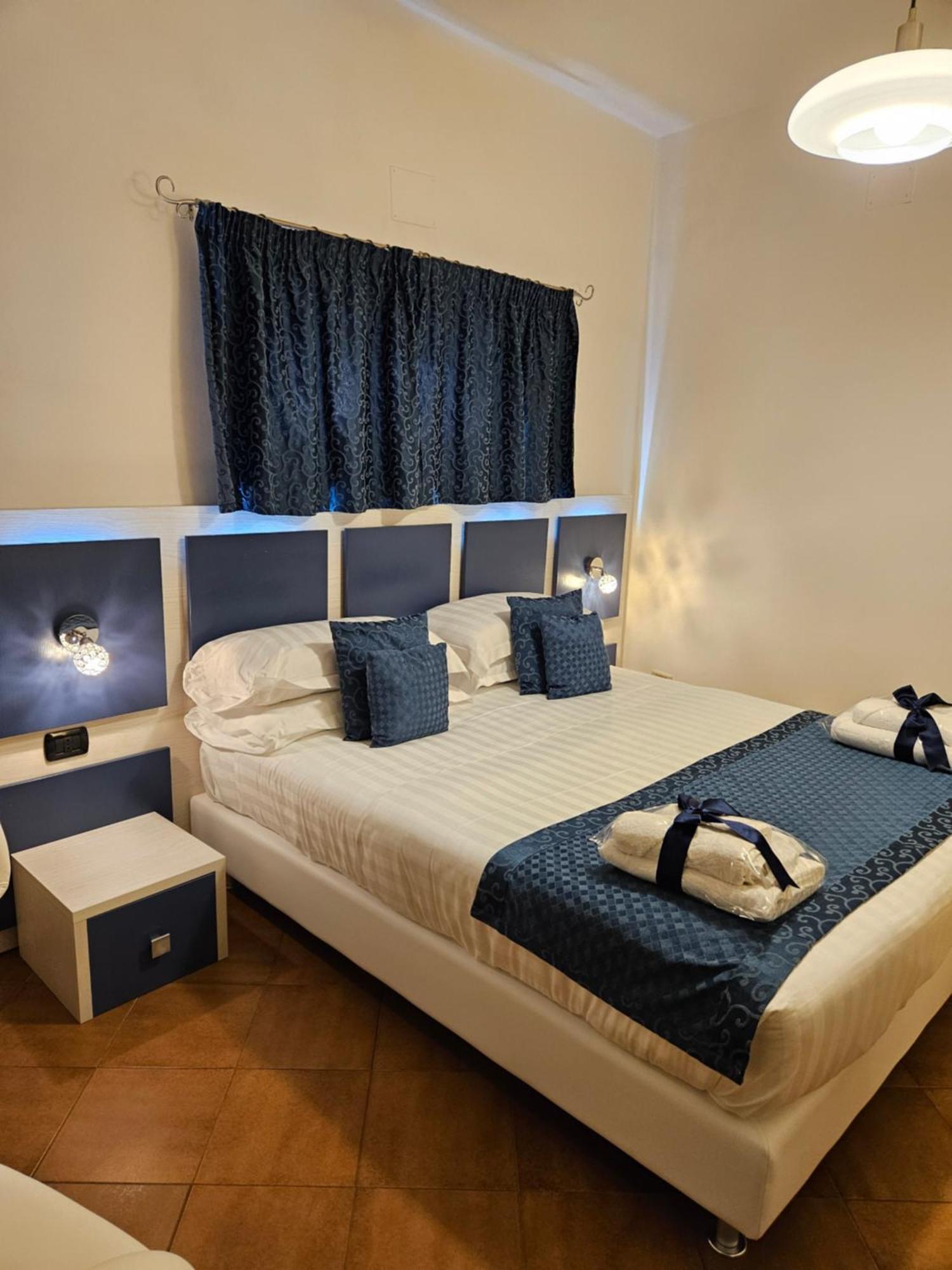 Albis Rooms Guest House Fiumicino Exterior foto