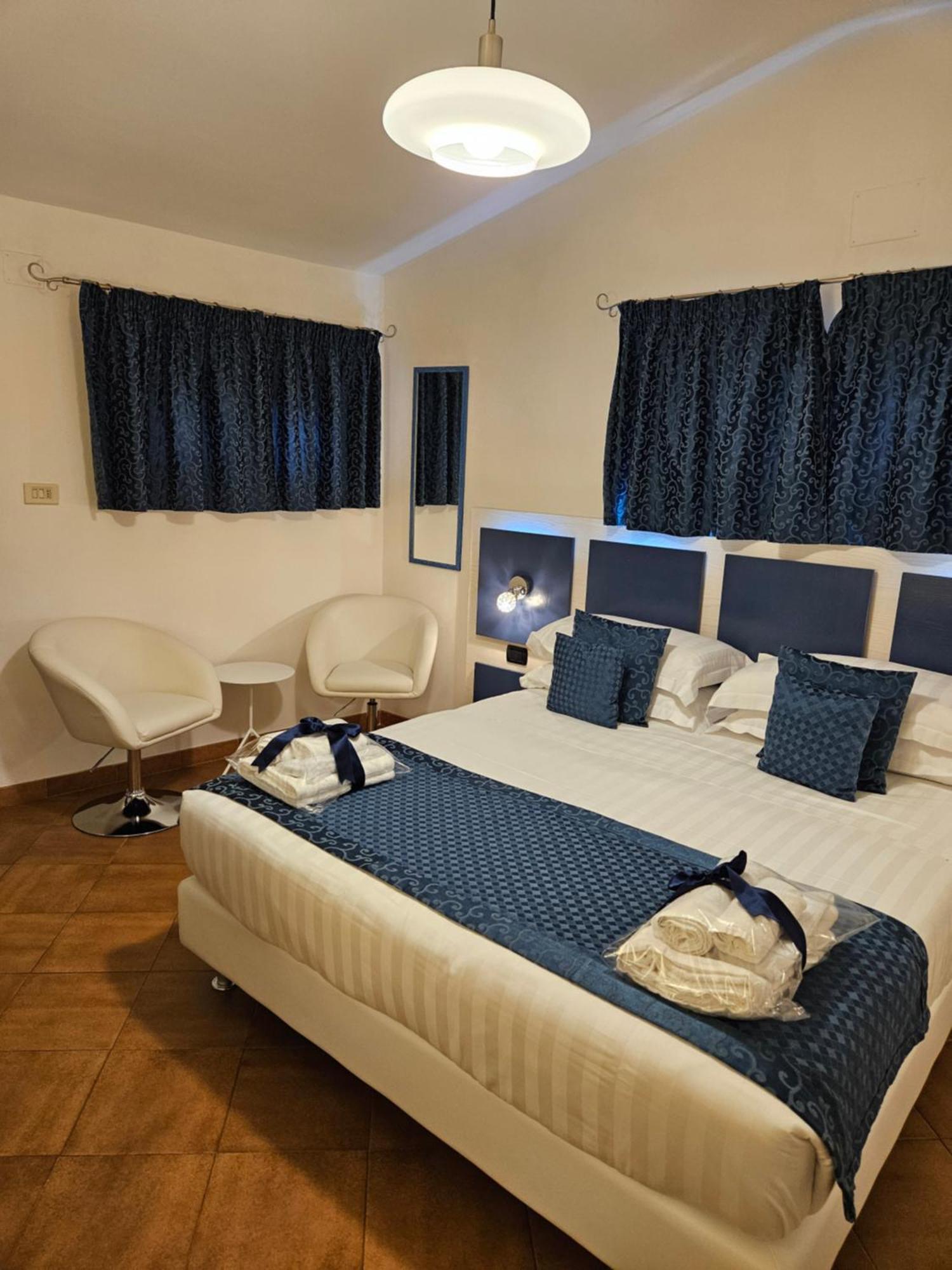 Albis Rooms Guest House Fiumicino Exterior foto