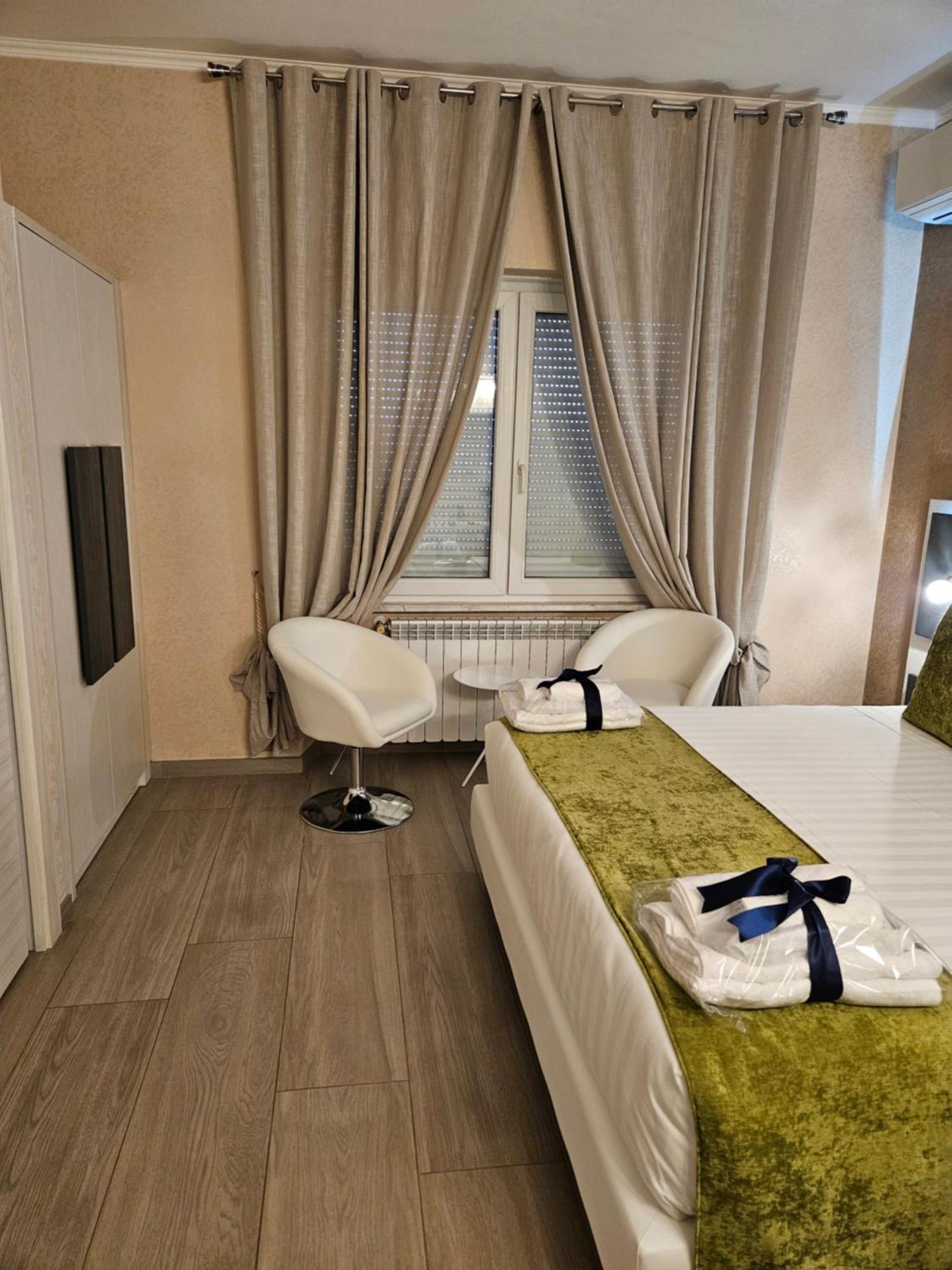 Albis Rooms Guest House Fiumicino Exterior foto