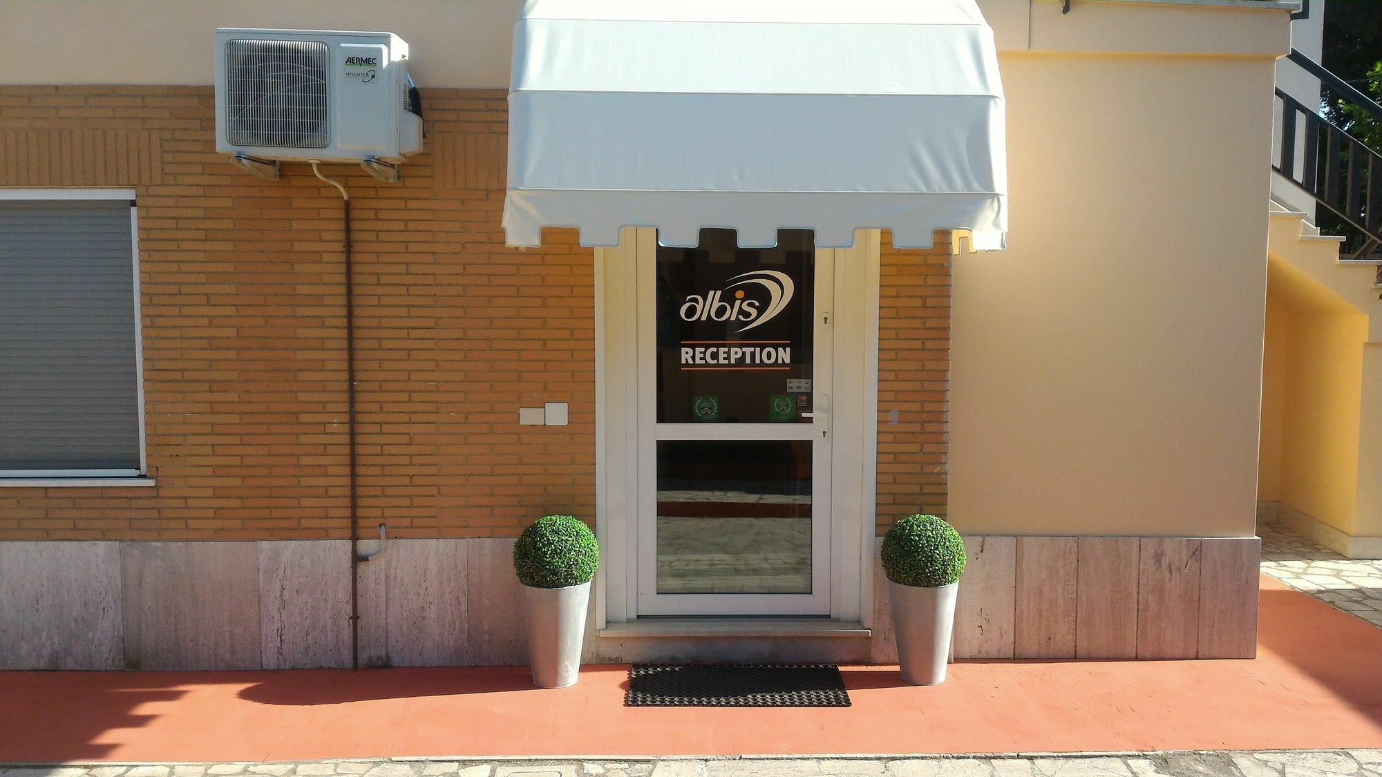 Albis Rooms Guest House Fiumicino Exterior foto